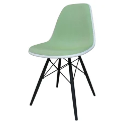 Vitra Einzelstühle|Eames Platic Sidechair DSW Vollpolster Stoff Hopsak Wiesengrün Elfenbein Kederfarbe Weiß Gestell Ahorn Schwarz