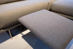 Weibelweibel Ecksofas|Eckgarnitur Mit Hocker Mellow 1630 Bezug Stoff Danio U3333D Grau Flachstahlfuß Chrom Gebürstet