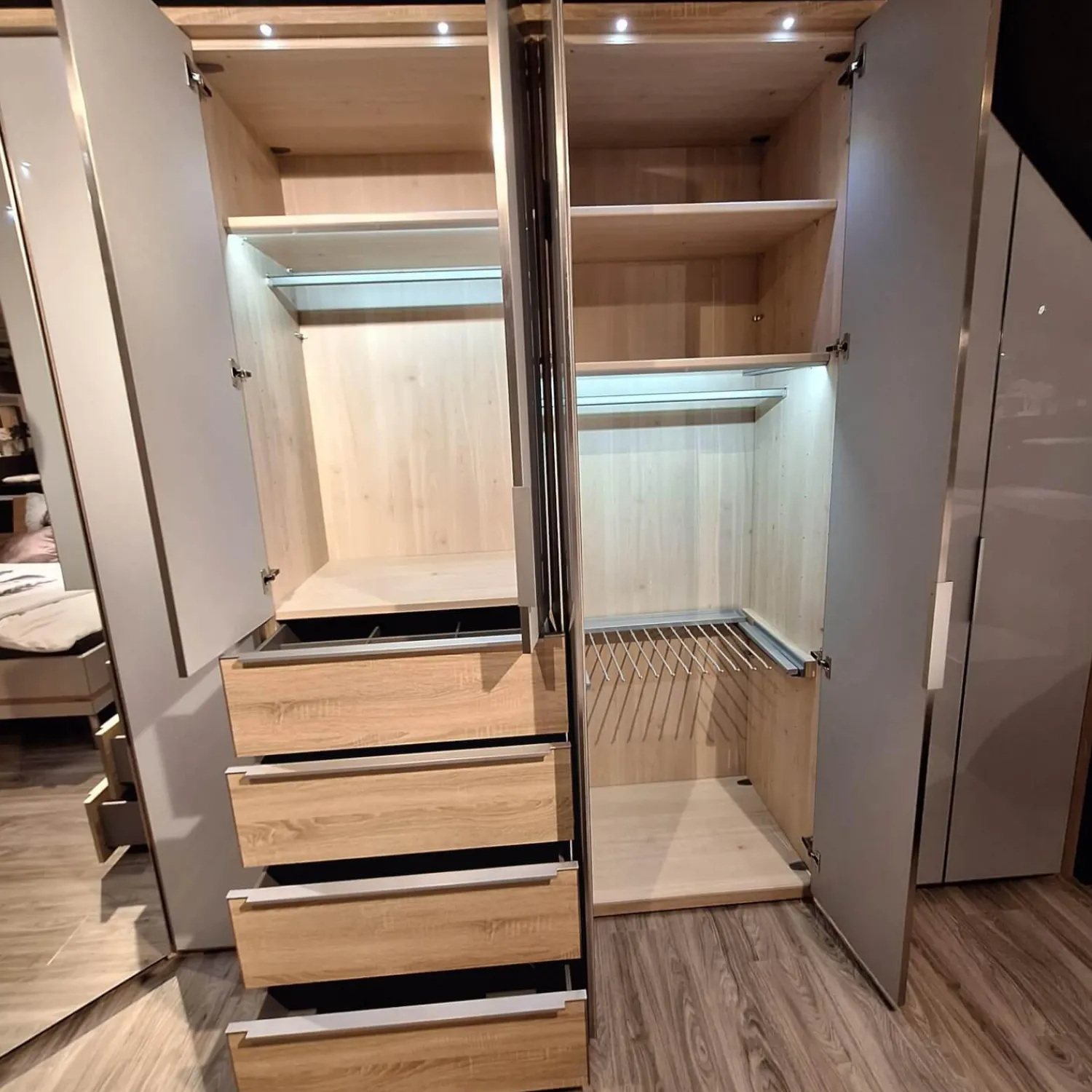 Nolte Kleiderschränke|Eckkleiderschrank Nika Seidengrau Sonoma Eiche Horizont 100