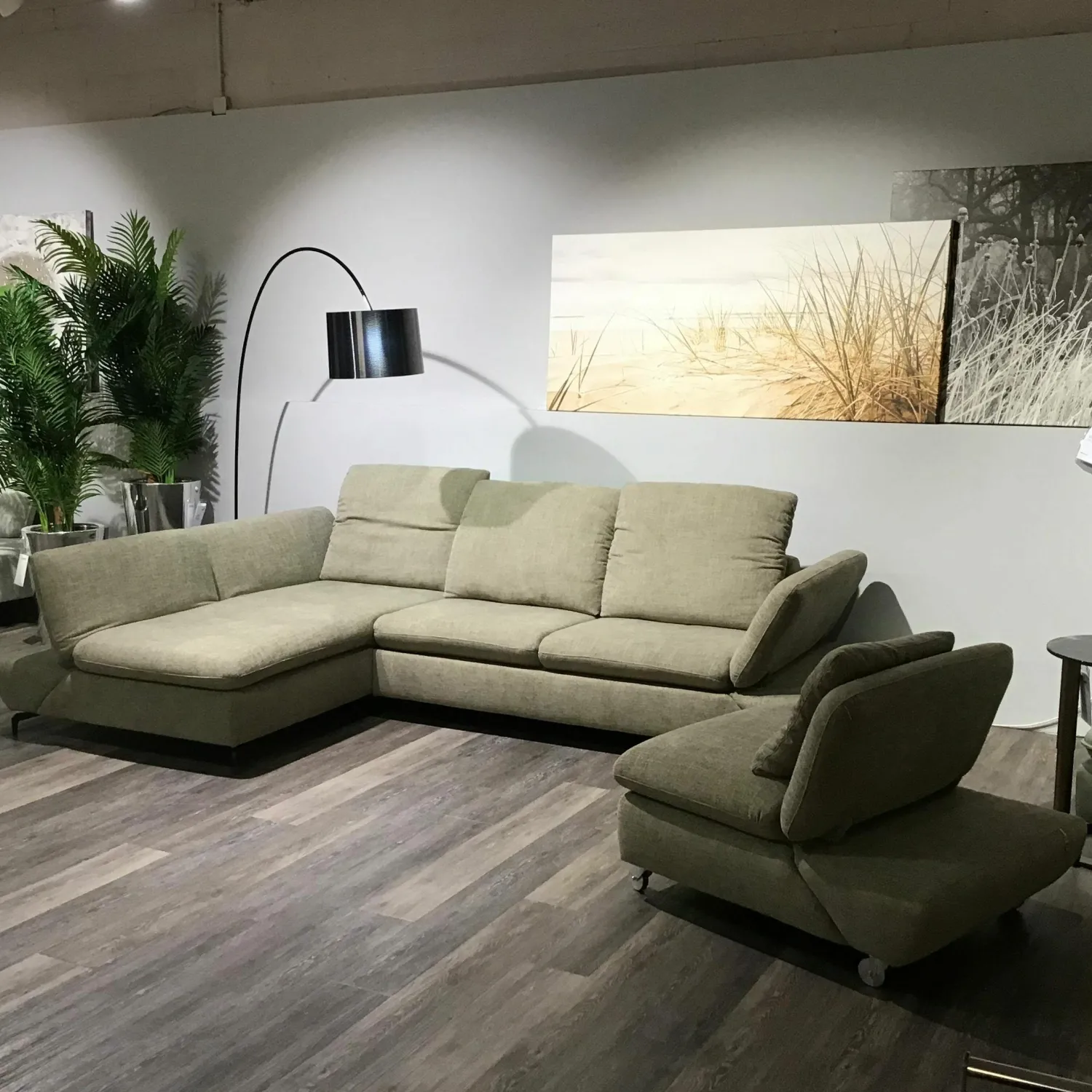 W. Schillig Ecksofas|Eckkombination Wanja Stoff S4337 Leaf Grün Metallfuß Schwarz