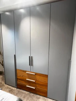 Musterring Kleiderschränke|Eckschrank Aliga Front Und Korpus Lack Platingrau Grau Weiß Absetzung Kernnussbaum Inklusive Beleuchtung