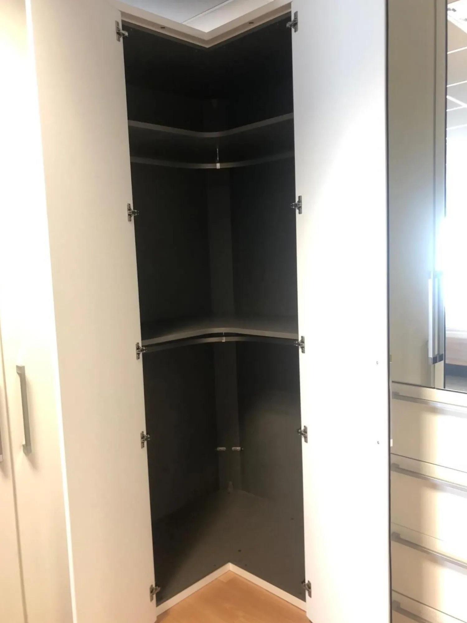 Nolte Kleiderschränke|Eckschrank Horizont 10 Polarweiß Innen Leinenoptik