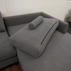 freistil Rolf Benz Ecksofas|Ecksofa 134 In Stoff 6466 Mittel Grau Fußgestell In Stahl Kufe Quadratrohr Ral 9005 Tiefschwarz Matt