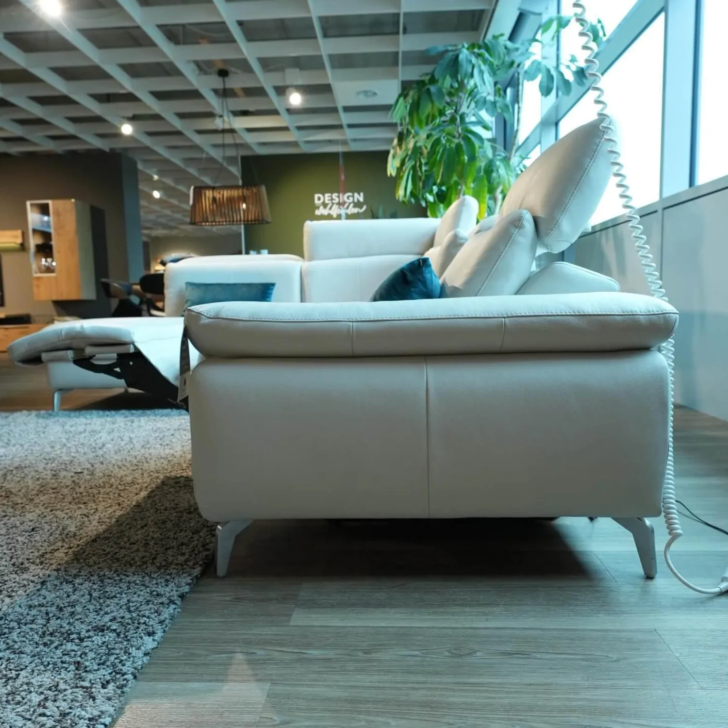 Rom Ecksofas|Ecksofa 9200 Leder Montana Angora Weiß Füße Metall Gebürstet Mit Elektrischer Verstellung