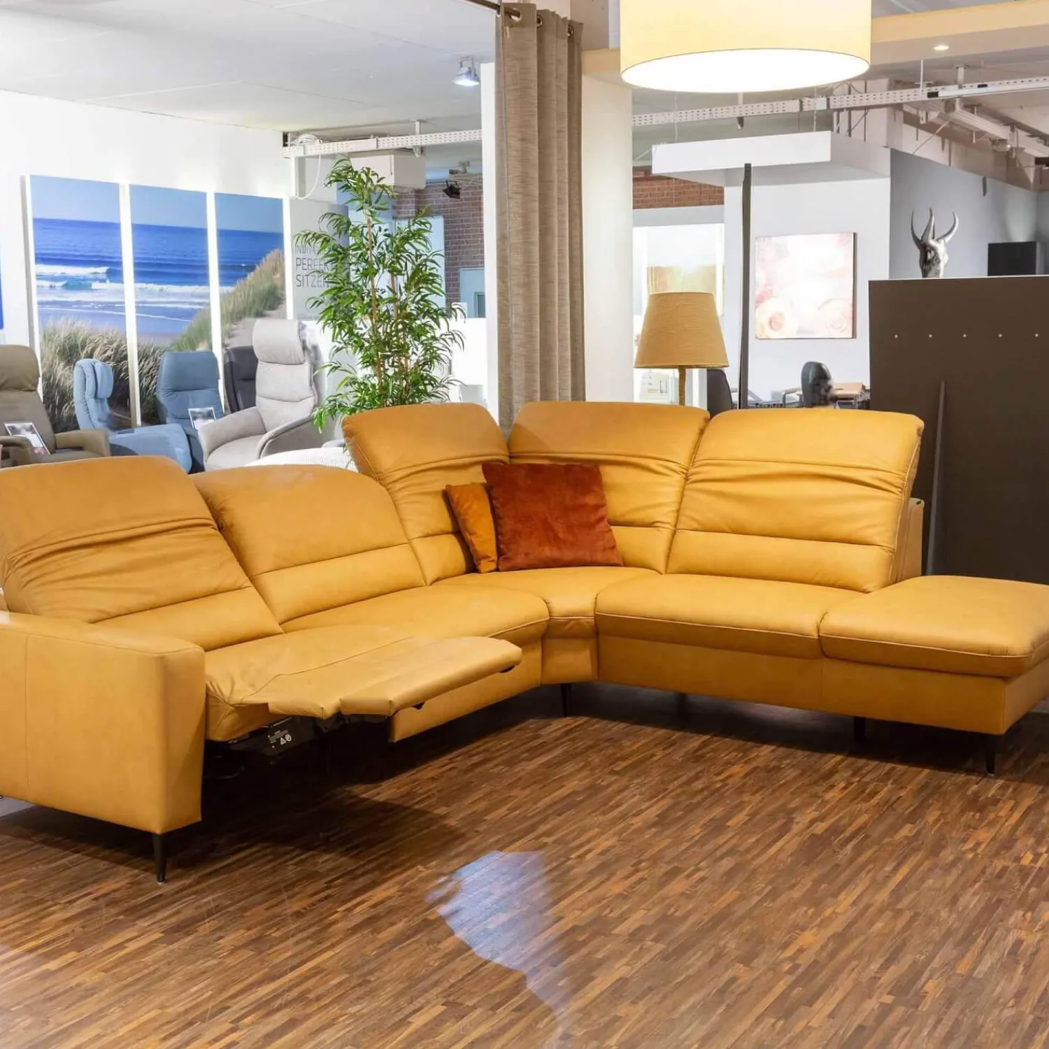 Musterring Ecksofas|Ecksofa 1380 Leder Vivre Honey Gelb Füße Aluminium Mit Herz Waage Funktion Und Aufklappbarem Anstellhocker