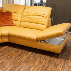 Musterring Ecksofas|Ecksofa 1380 Leder Vivre Honey Gelb Füße Aluminium Mit Herz Waage Funktion Und Aufklappbarem Anstellhocker