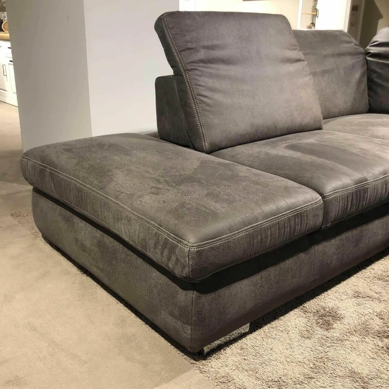 Megapol Ecksofas|Ecksofa Agent Stoff Saddle Anthrazit mit Verstellfunktionen und Stauraum