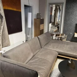 Bullfrog Ecksofas|Ecksofa Akito Leder Oasis 2100 Elefant 63 Grau Plateau Wildeiche Öl Winkelstahlfuß Schwarz Pulverbeschichtet