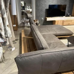 Bullfrog Ecksofas|Ecksofa Akito Leder Oasis 2100 Elefant 63 Grau Plateau Wildeiche Öl Winkelstahlfuß Schwarz Pulverbeschichtet
