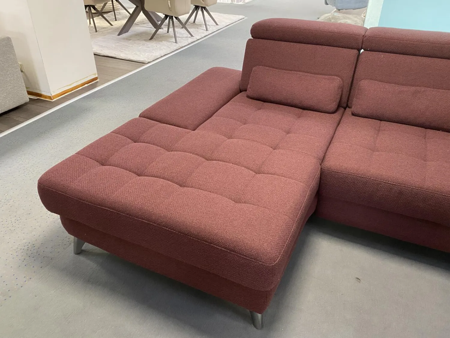 Poco Ecksofas|Ecksofa Alicante Stoff Portofino Bordeaux Rot Füße Metall Chrom Mit Schlaffunktion Und Nierenkissen