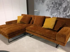 Brühl Ecksofas|Ecksofa Amber Stoff 44 0050 Orange Füße Verchromt mit 5 Kissen