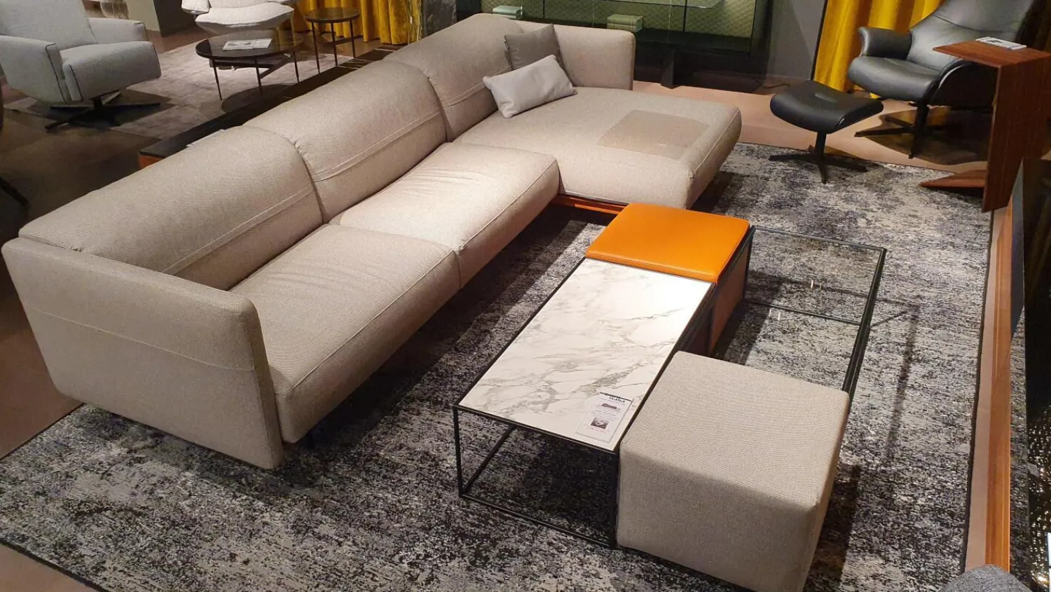 Ditre Italia Ecksofas|Ecksofa Arloth High Bezug Stoff Plaza 003 Beige Grau Gestell Leder Braun Orange Füße Schwarz Metall Inklusive Poufs Und Couchtische