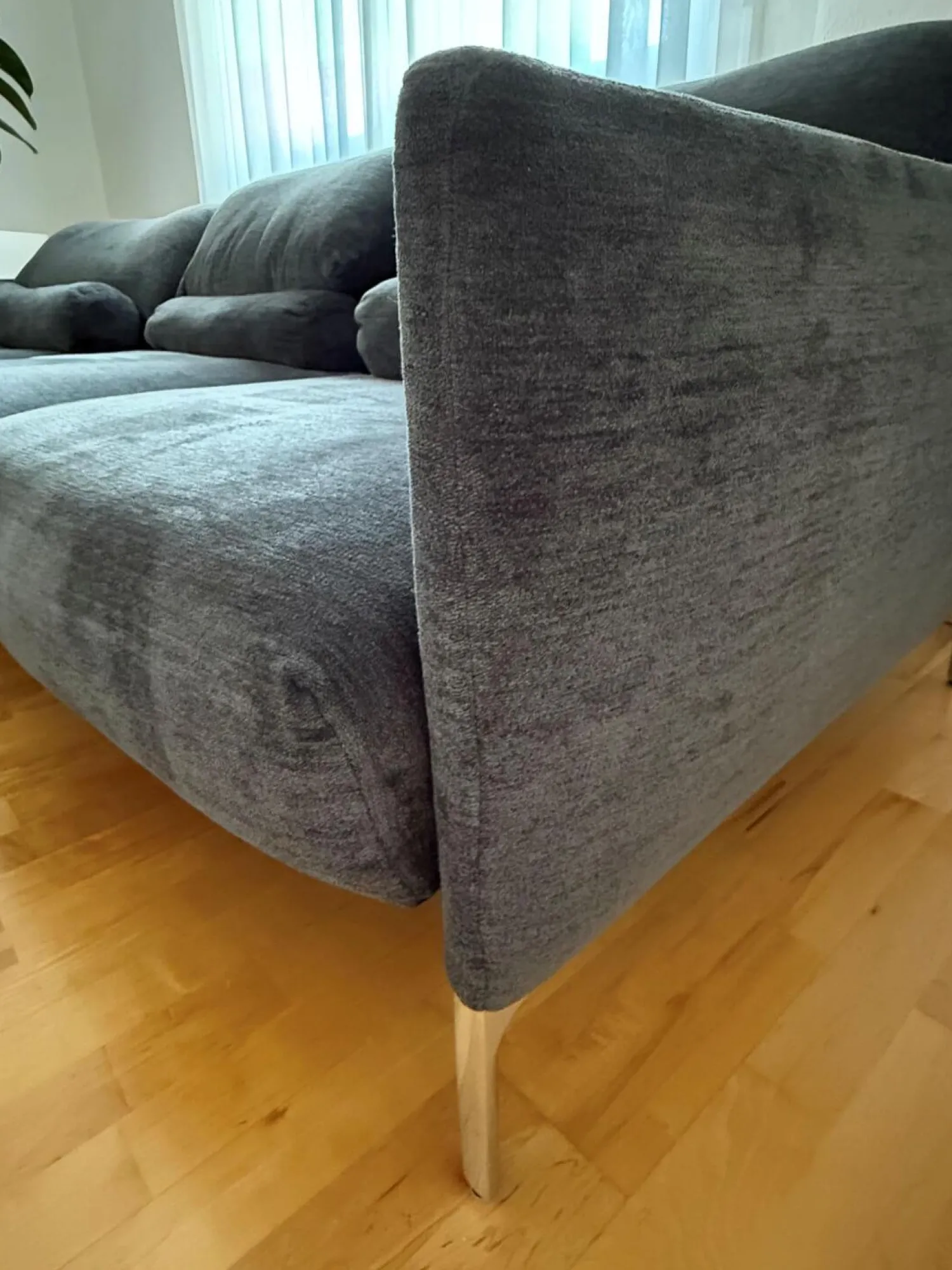 COR Ecksofas|Ecksofa Avalanche Stoff 8145 Dunkelgrau mit 3 Lendenrollen und einem Hocker