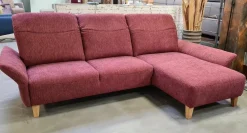 DFM Ecksofas|Ecksofa BelAmi Stoff Lugo 31 Marsala Rot Füße Eiche Geölt