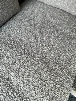 Violetta Ecksofas|Ecksofa Boxspring Stoff 30 Universe 019 Greige Grau mit 4 Rückenkissen