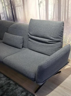 Koinor Ecksofas|Ecksofa Calmo Stoff 13 Cosmo 97 Grau Metallkufen Pulverbeschichtet Schwarz Matt Mit Maueller Kopfteilverstellung Und Motorische Fußstütze Inklusive 2 Kissen Ohne Dekokissen