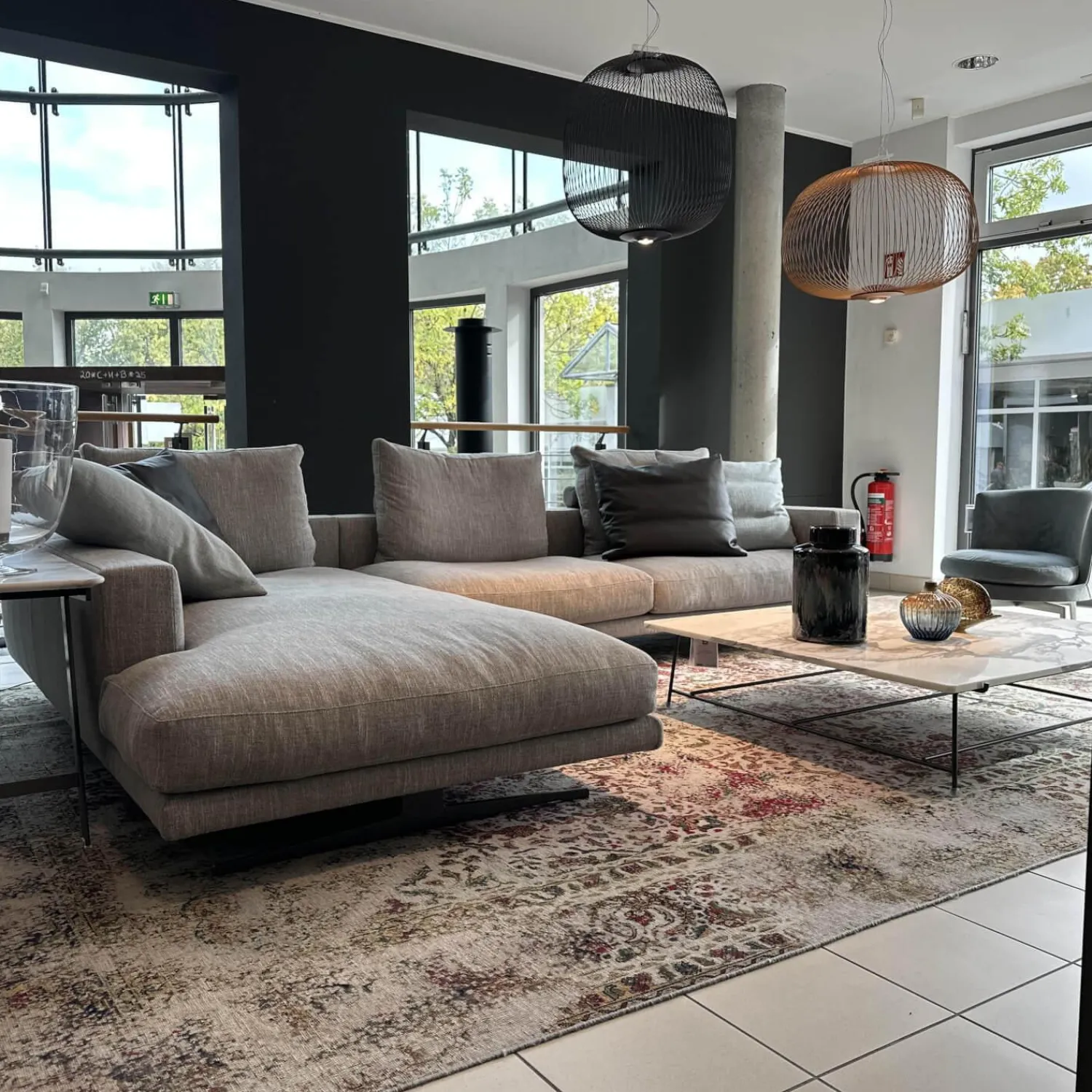 Flexform Ecksofas|Ecksofa Campiello Stoff Extra Elvira N1724 Grau Füße Metall Brüniert Inklusive 8 Kissen