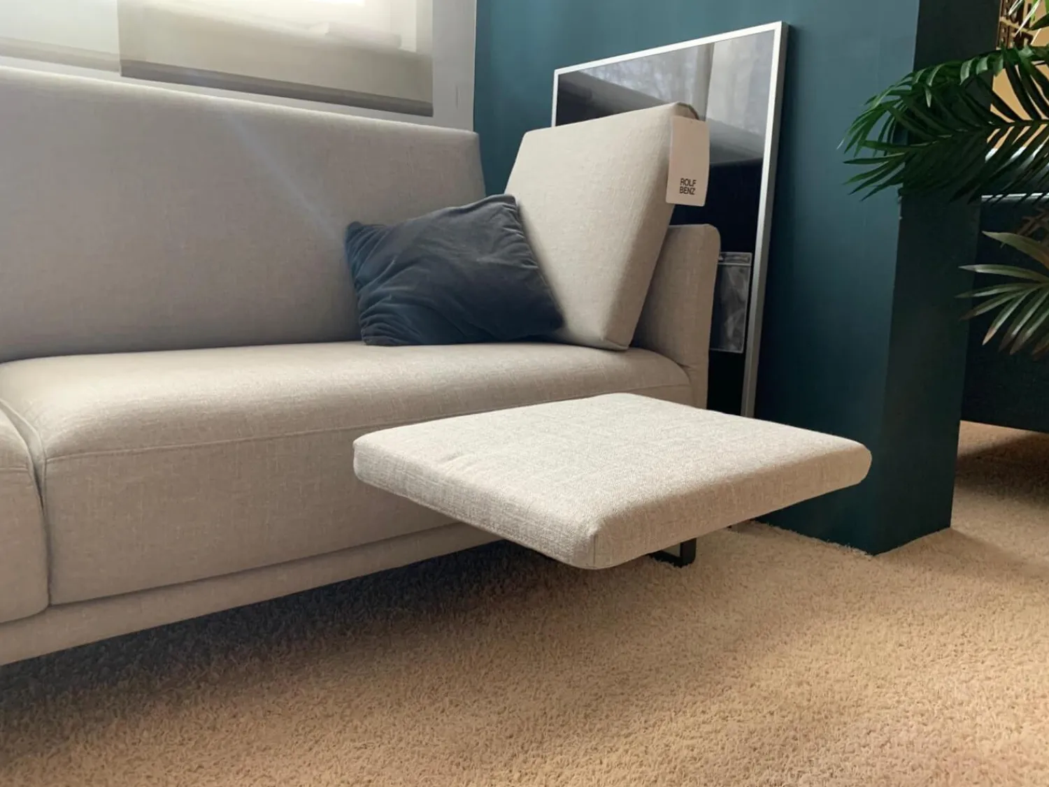 Rolf Benz Ecksofas|Ecksofa Cara 2020 Stoff 14.162 Steingrau Ablage Eiche Furniert Kufe Stahl Umbragrau