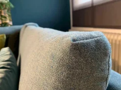 Rolf Benz Ecksofas|Ecksofa Cara Stoff 20.253 Ozeanblau Füße Umbragrau mit Kissen