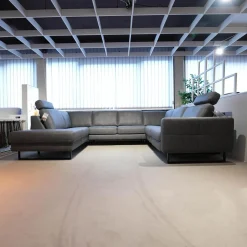 Zehdenick Ecksofas|Ecksofa Cassius Stoff Galero Slate Grau Kufe K001 Schwarz Mit Kopfstützen Und WallAway Funktion