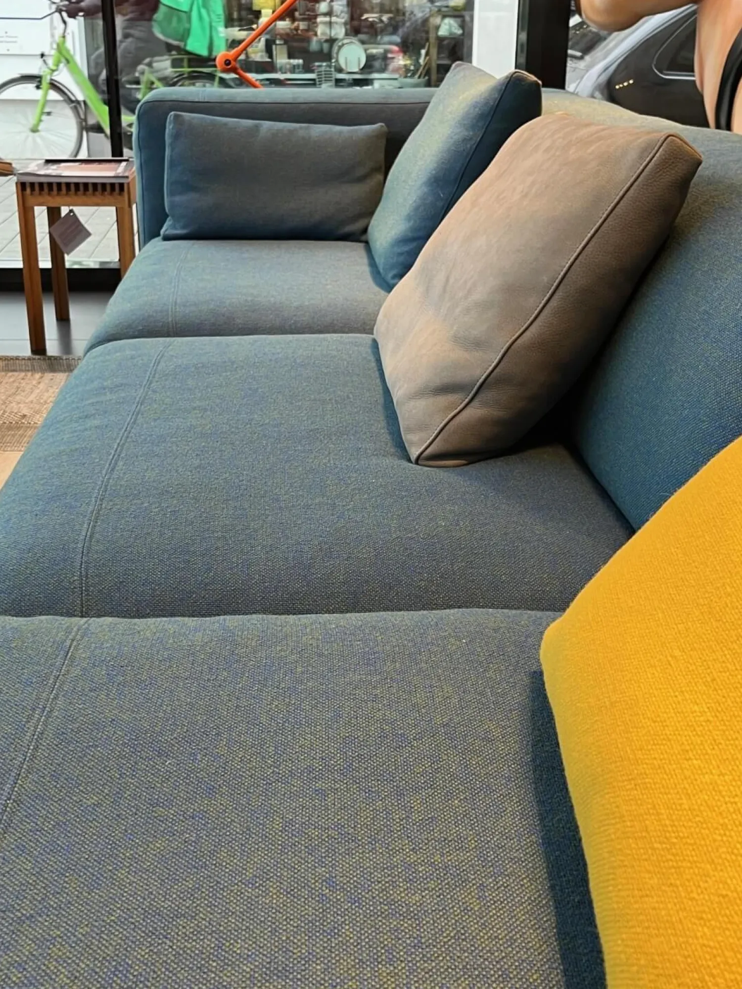 Prostoria Ecksofas|Ecksofa Cloud Kvadrat Hallingdal 65 890 Petrol Blau mit 4 Kissen