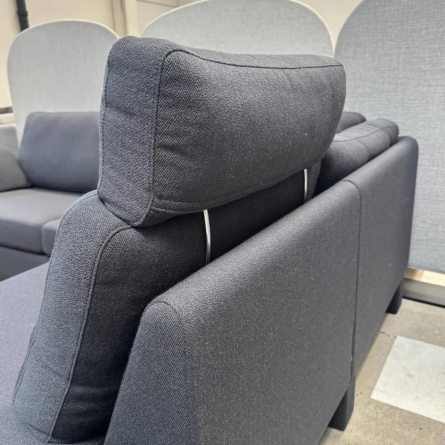 COR Ecksofas|Ecksofa Conseta Stoff 9168 Anthrazit Gestell Anthrazit Mit Stoff Bezogen Mit Kissen Und Kopfstütze