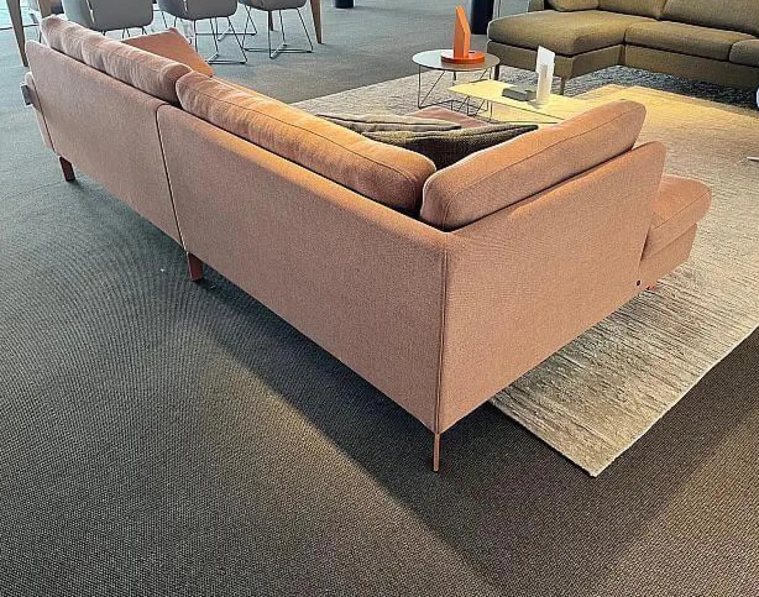 COR Ecksofas|Ecksofa Conseta Stoff 9121 Flamingo Rosa Schmalfuß Metall Lack 3012 Rosa Inklusive Kissen