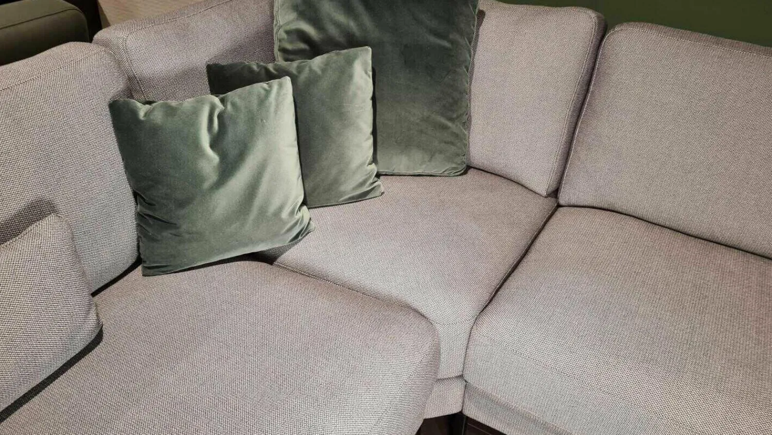 Rolf Benz Ecksofas|Ecksofa Ego Stoff 26.267 Graphitgrau mit 4 Kissen und Nackenstütze