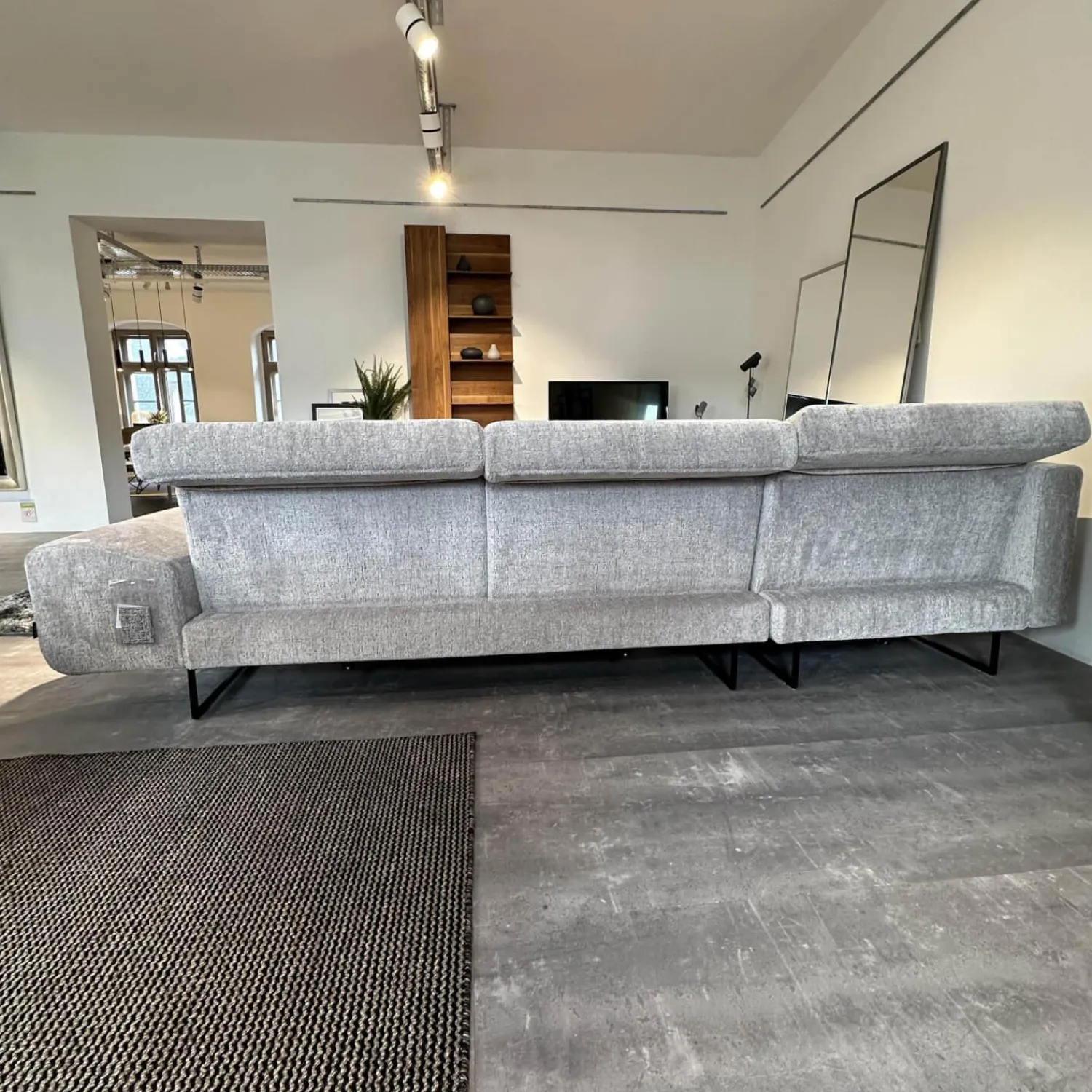 Brühl Ecksofas|Ecksofa Embrace Bezug Stoff 4401 92 Grau Abziehbar Metallfuß Schwarz Inklusive 4 Kissen