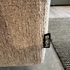 Brühl Ecksofas|Ecksofa Embrace Bezug Stoff 4401 92 Grau Abziehbar Metallfuß Schwarz Inklusive 4 Kissen