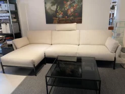 Leolux Ecksofas|Ecksofa Enna Stoff Mondo 020 Bianco Weiß Füße Schwarz mit Kopfstütze