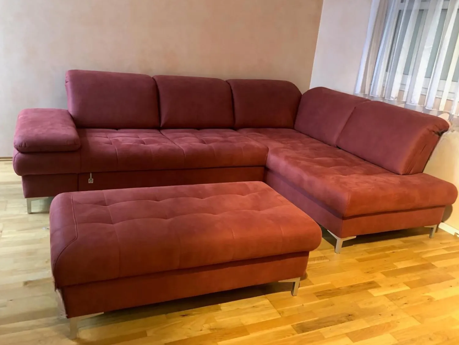 Dietsch Ecksofas|Ecksofa Family Relax 3 Stoff Deluxe Ziegel Rot Füße Metall Mit Bettauszug Inklusive Hocker