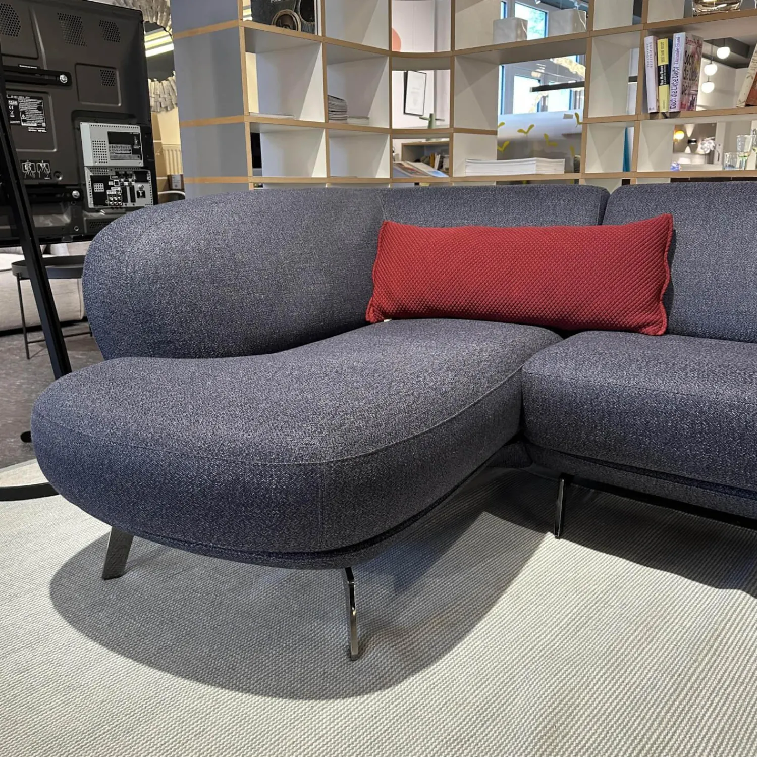 Leolux Wohnlandschaften|Ecksofas|Ecksofa Flint Stoff Varese Bleu Grau Blau Füße Rauchchrom