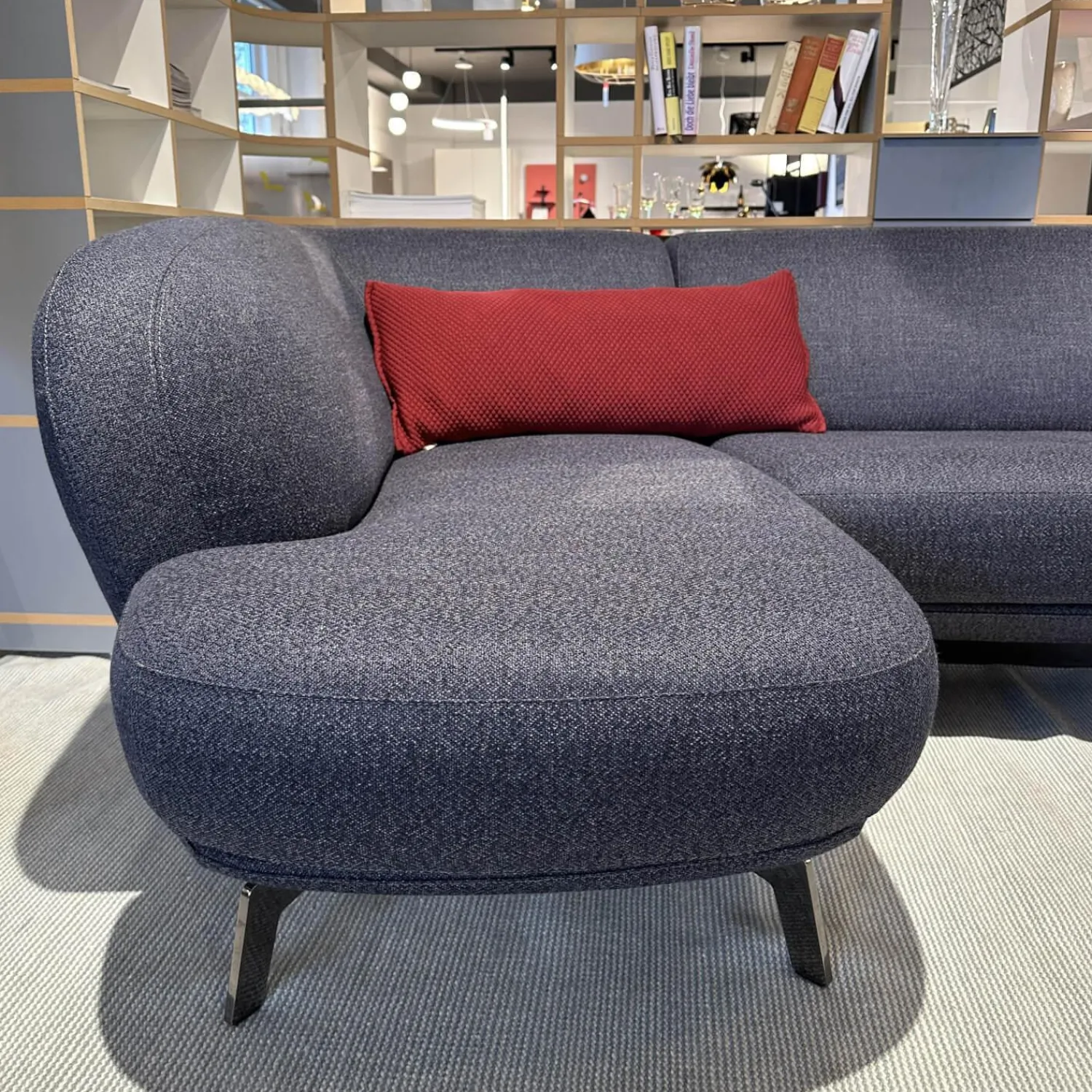 Leolux Wohnlandschaften|Ecksofas|Ecksofa Flint Stoff Varese Bleu Grau Blau Füße Rauchchrom