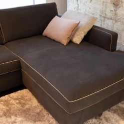 Christine Kröncke Ecksofas|Ecksofa Gatsby Fest Smart-Back Stoff Djakarta Graphit mit Kissen