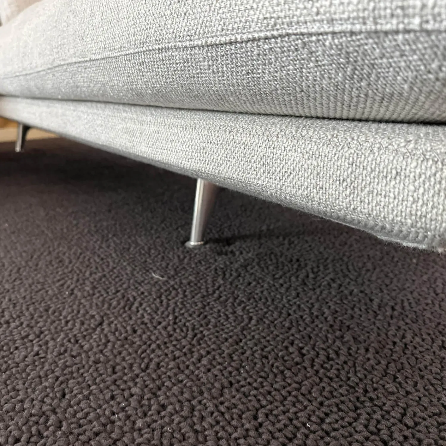 Vitra Ecksofas|Ecksofa Grand 3 Stoff 240 Corsaro Stone Melange Beige Füße Aluminium Poliert Inklusive Längliches Tablett Tray