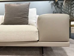 Frigerio Ecksofas|Ecksofa Horizon Stoff Nebraska 18 Beige Leder Sienna 5005 Beige Füße Metall Inklusive Kissen