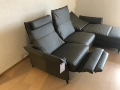 Hukla Ecksofas|Ecksofa HU RL20001 Leder Vivre Greystone Grau Füße Aluminium Schwarz Lackiert Mit Verstellbaren Rückenpolster