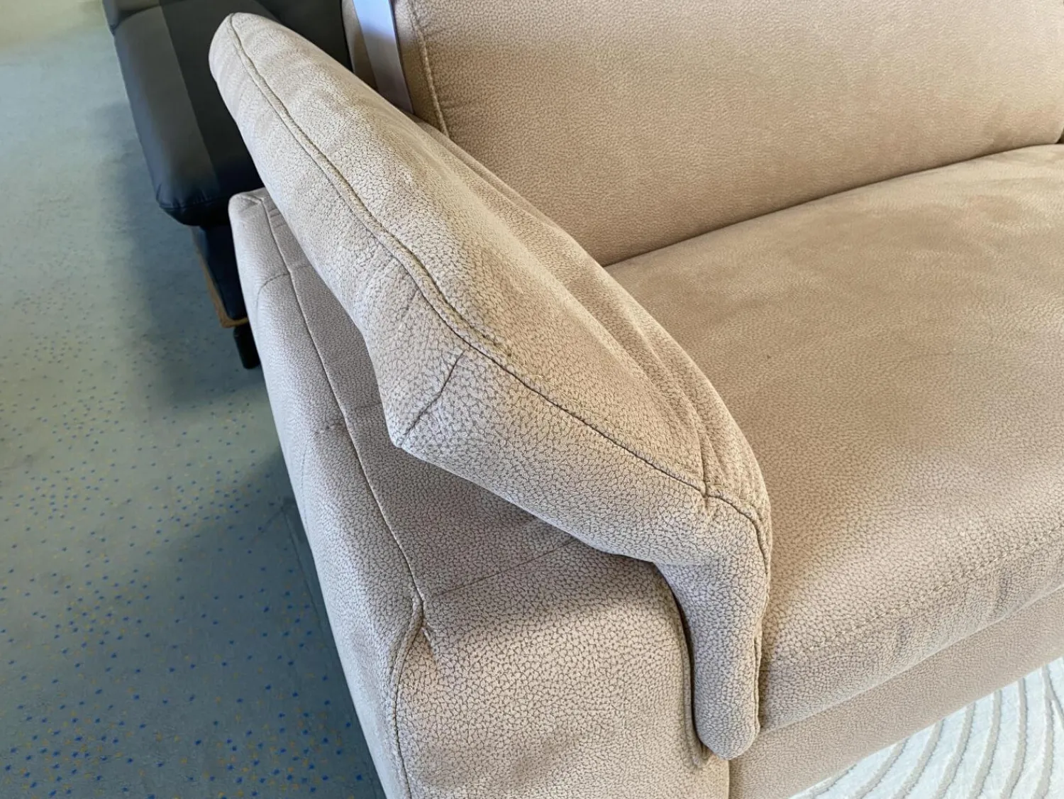Polsteria Ecksofas|Ecksofa Krüger Stoff Mikrofaser Holiday Braun Holzfuß Eiche mit Armteilverstellung und Kopfteilverstellung