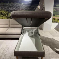 Polipol Ecksofas|Ecksofa Larus Stoff Fabiola Desert Grau Creme Gestell Stahl Füße Holz Lackiert Inklusive Elektrischer Liegefunktion 2 Kopfstützen Und 2 Kissen