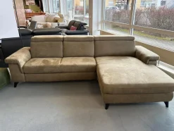 Polsteria Ecksofas|Ecksofa Lava Stoff Mikrofaser Gringo Olive Grün Grau Fuß Schwarz Mit Armteilverstellung Kopfteilverstellung Und Elektrisch Verstellbarer Sitzvorzug