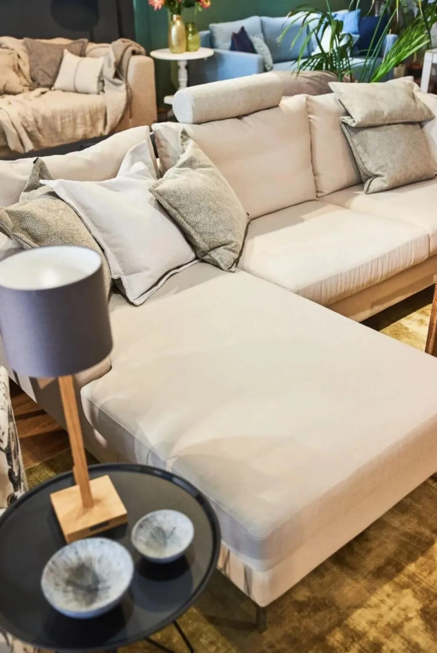 Sophisticated Living Ecksofas|Ecksofa Little Makaha Stoff B Luxury 16 Fuß Metall Verchromt