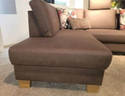 Ponsel Ecksofas|Ecksofa Livingston Stoff 0877 19 Braun Fuß Eiche Geölt Inklusive Kissen