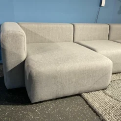 Hay Ecksofas|Ecksofa Mags Stoff Kvadrat Fiord 151 Grau Füße Kiefernholz Schwarz Gebeizt Inklusive Rückenkissen