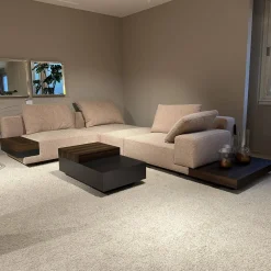 Molteni & C Wohnlandschaften|Ecksofas|Ecksofa Marteen Stoff ZF673 Rosa Untergestell Zinn mit Couchtisch