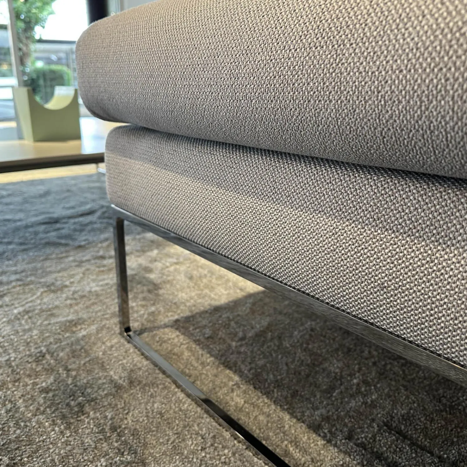 COR Ecksofas|Ecksofa Mell Lounge 48213 Stoff 10064 Chalk Grau Metallgestell Verchromt Inklusive Kissen