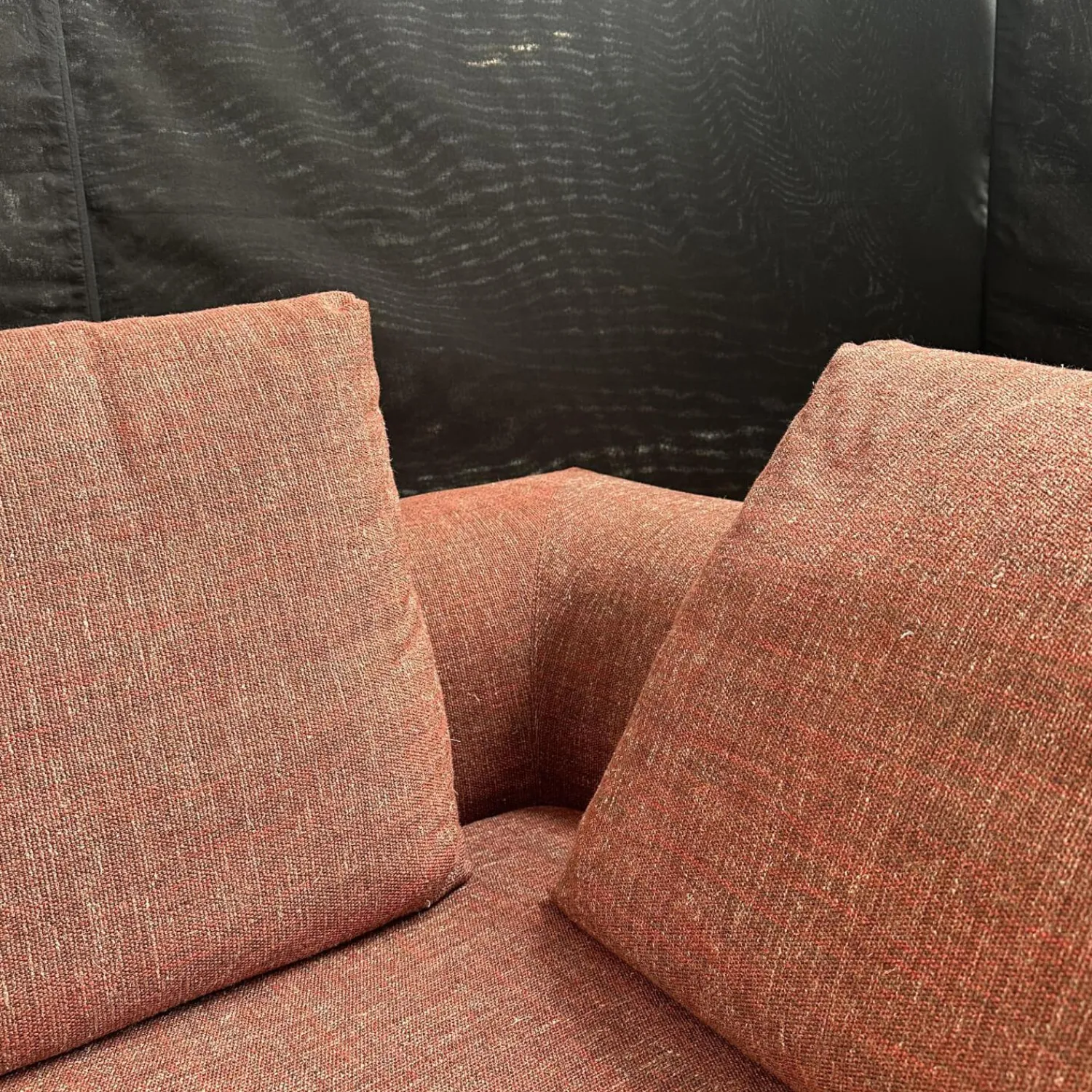 COR Ecksofas|Ecksofa Mell Lounge Stoff 9202 Dunkelrot Fußrahmen Verchromt mit 3 Rückenkissen