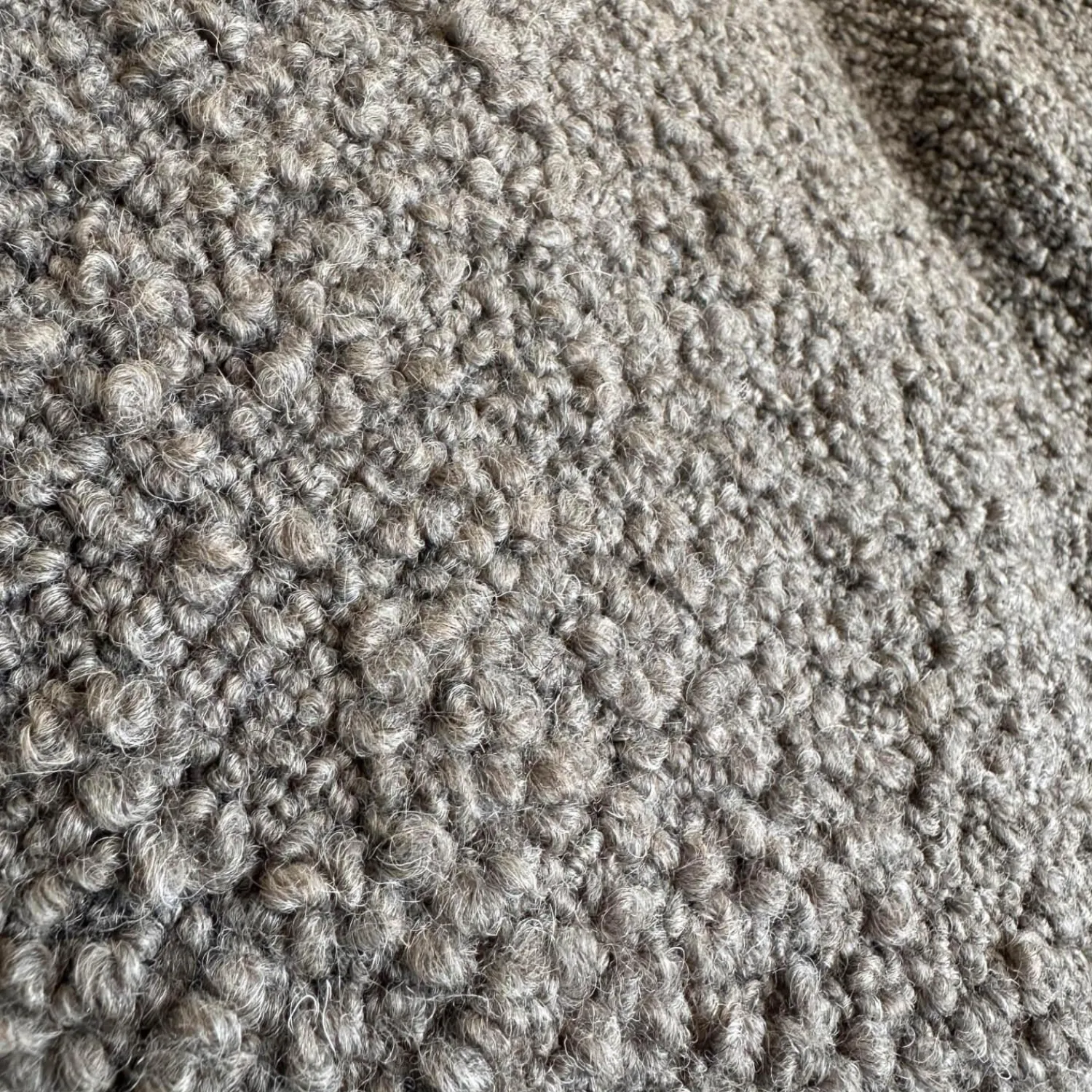 COR Ecksofas|Ecksofa Mell Lounge Stoff 8143 Taupe Grau Füße Verchromt Mit Kunststoffgleitern