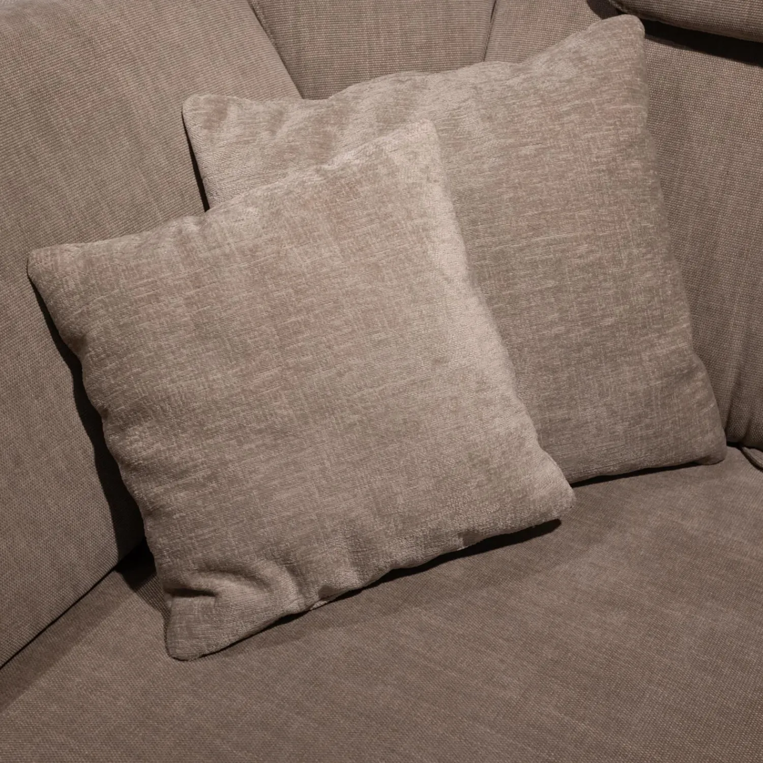 Modulmaster Ecksofas|Ecksofa MM MP1179 Stoff Longlife Easy Desert Grau Füße Metall Schwarz Mit Kissen