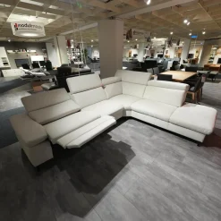 Zehdenick Ecksofas|Ecksofa MM ZE1161 Stoff Calido Ecru Grau Metallfüße Schwarz Mit Motorischer Wallaway Funktion